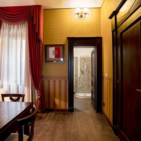 Palazzo Chiara Hotel Cagliari Bagian luar foto